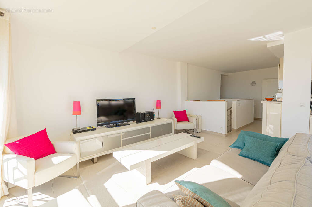 Appartement à LA LONDE-LES-MAURES