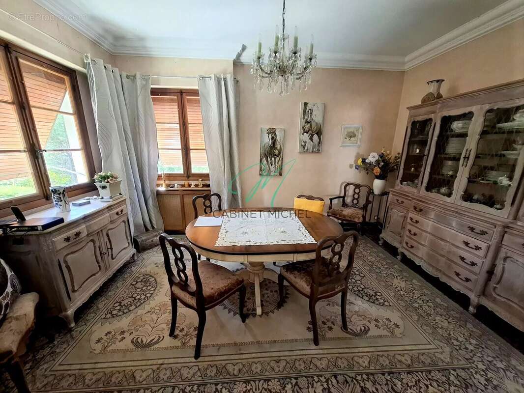 Maison à ROQUEFORT-LES-PINS