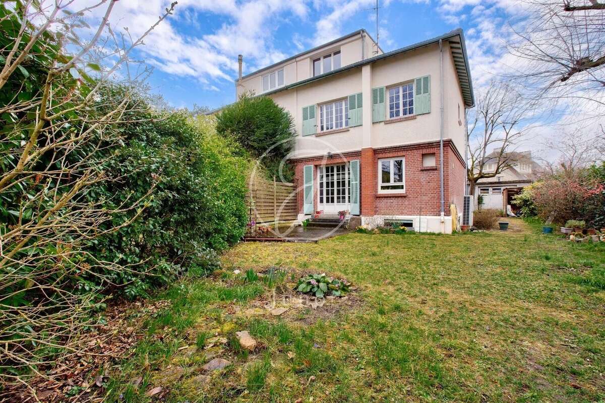 Maison à LE VESINET