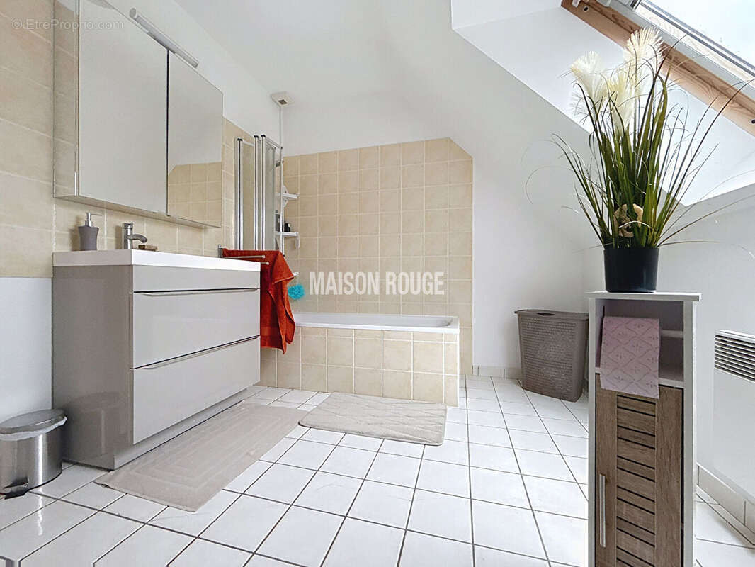 Maison à DOL-DE-BRETAGNE