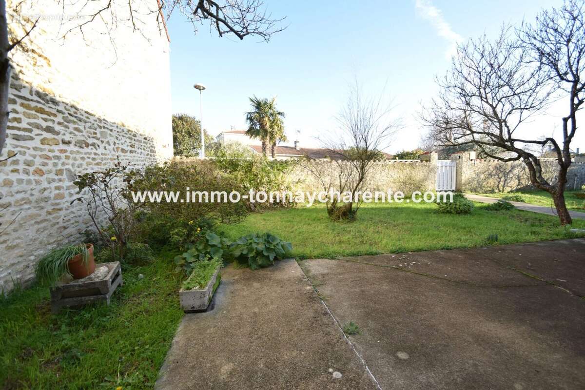 Maison à TONNAY-CHARENTE