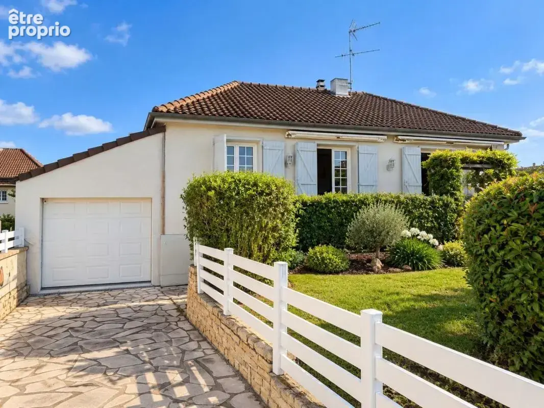 Photo Maison à Change au prix de 162 000€