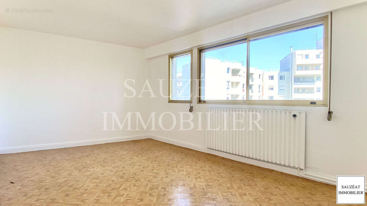 Appartement à MONTROUGE