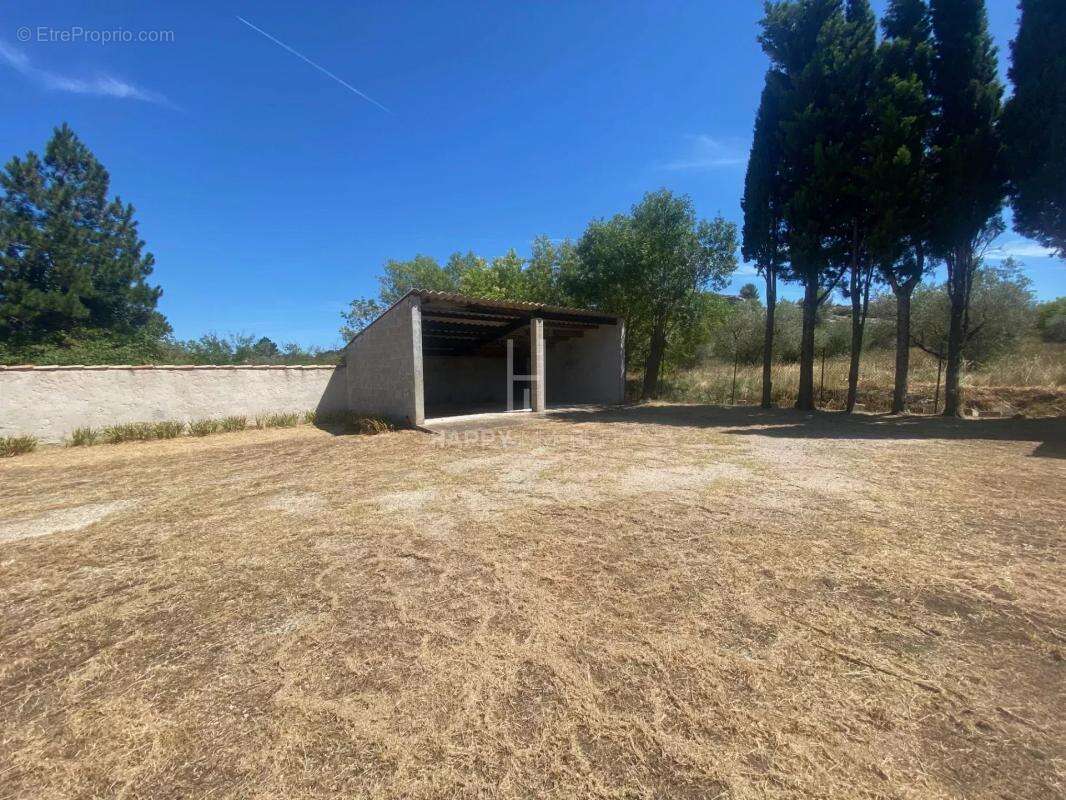 Ensemble immobilier Alpilles Sud sur terrain de 3627 M2 - photo 12