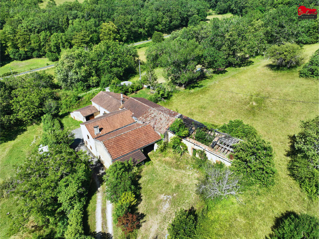 Corp de ferme en pierre - photo 5