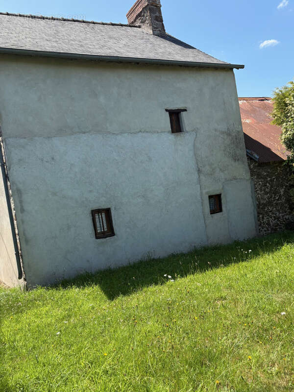 Maison à AMBRIERES-LES-VALLEES