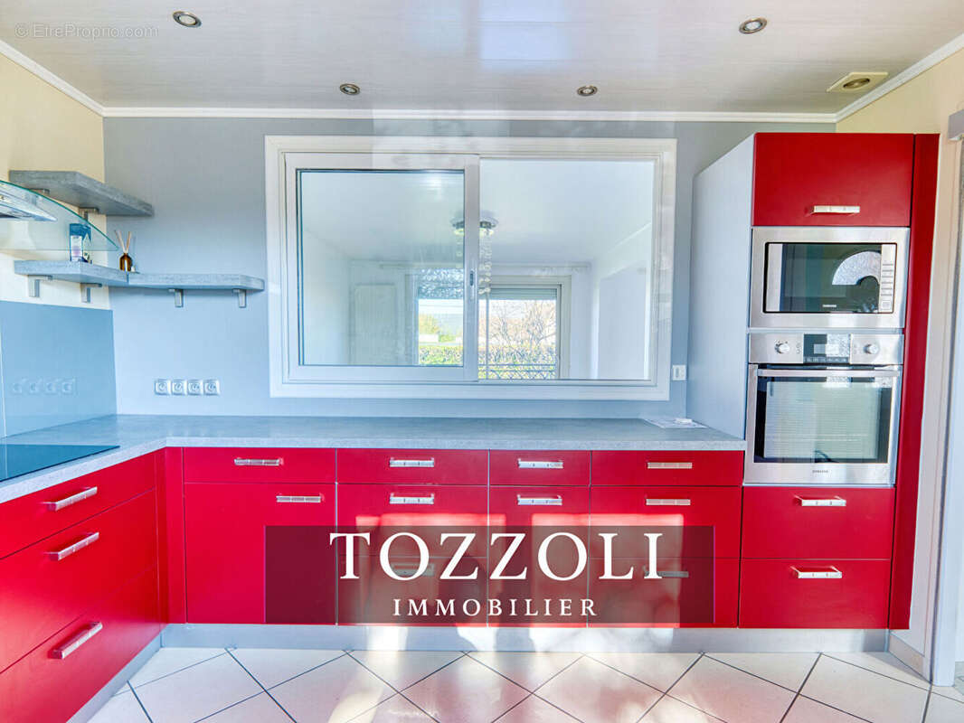 Maison à LA VERPILLIERE