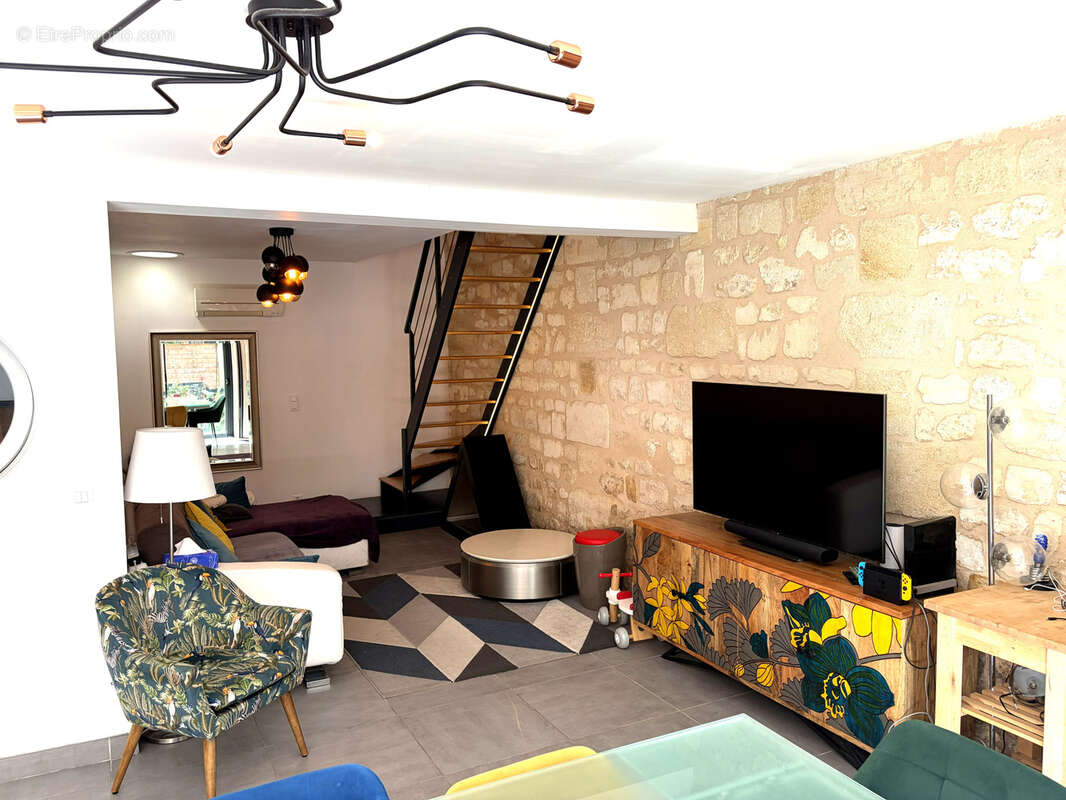 Chartrons   Ensemble immobilier unique et atypique de 310 m2 en monopropriété, avec garage et jardin - photo 17