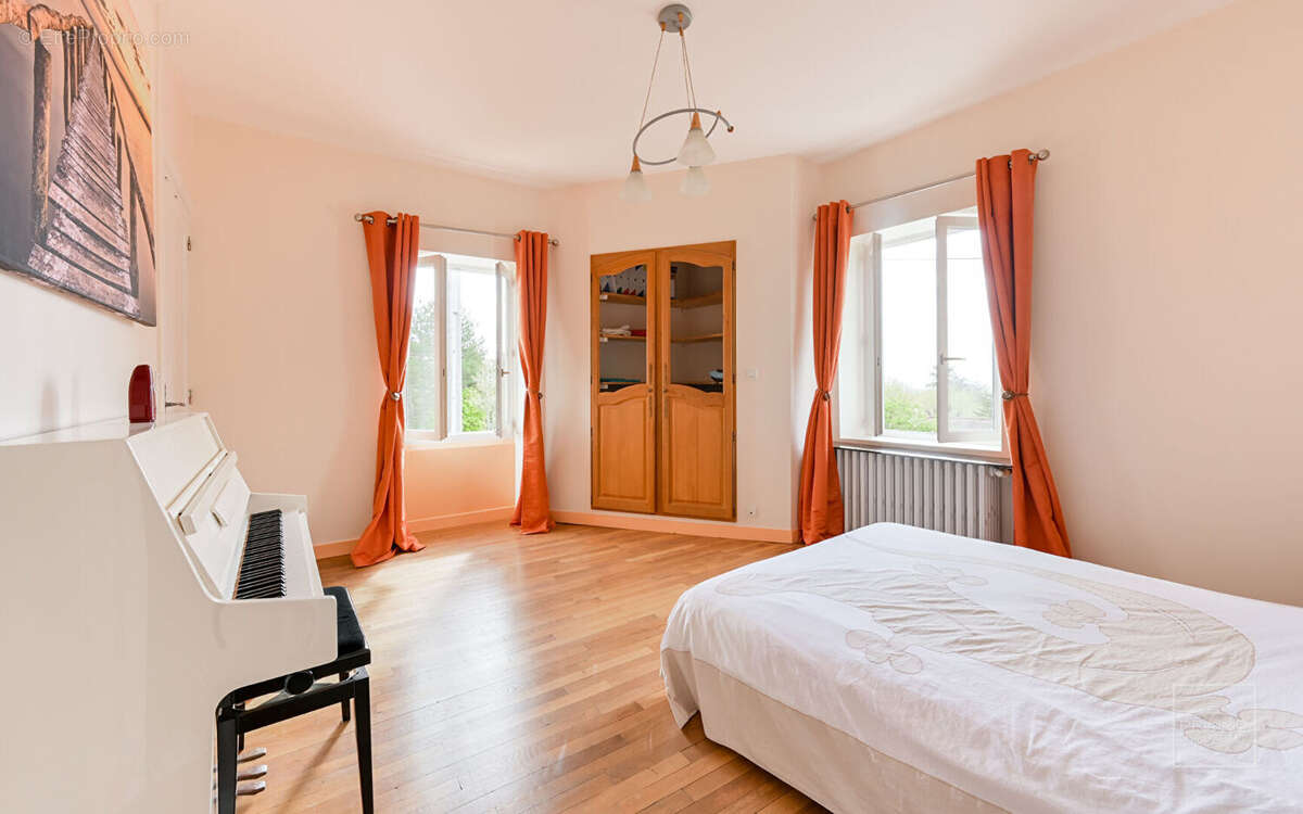 Maison à SAINT-DIDIER-AU-MONT-D&#039;OR