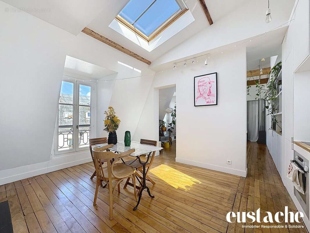 Appartement à PARIS-10E