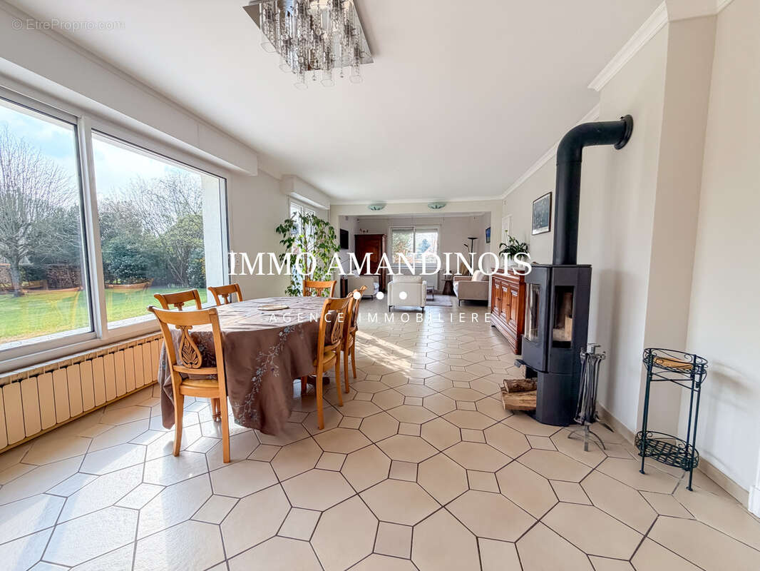 Maison à SAINT-AMAND-LES-EAUX