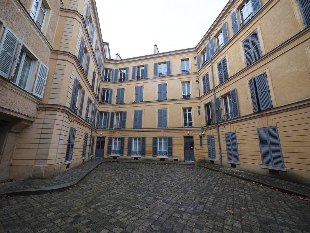 Appartement à VERSAILLES