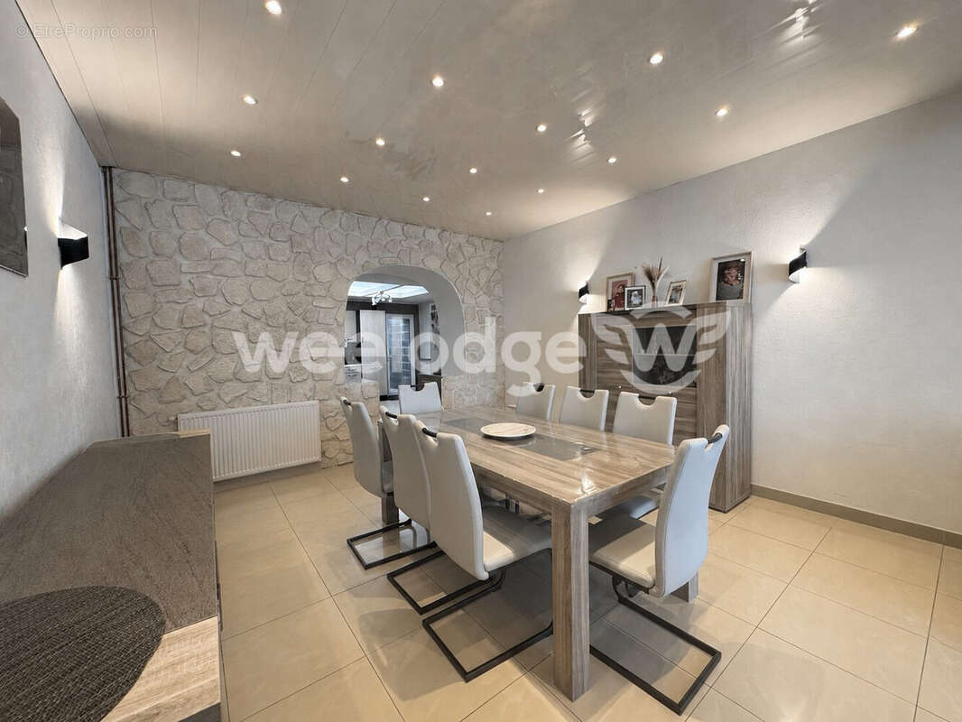 Maison 157 m² à Boussois  - photo 3