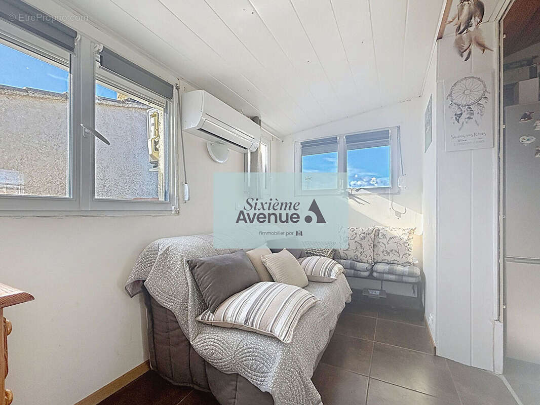 Appartement à SIX-FOURS-LES-PLAGES