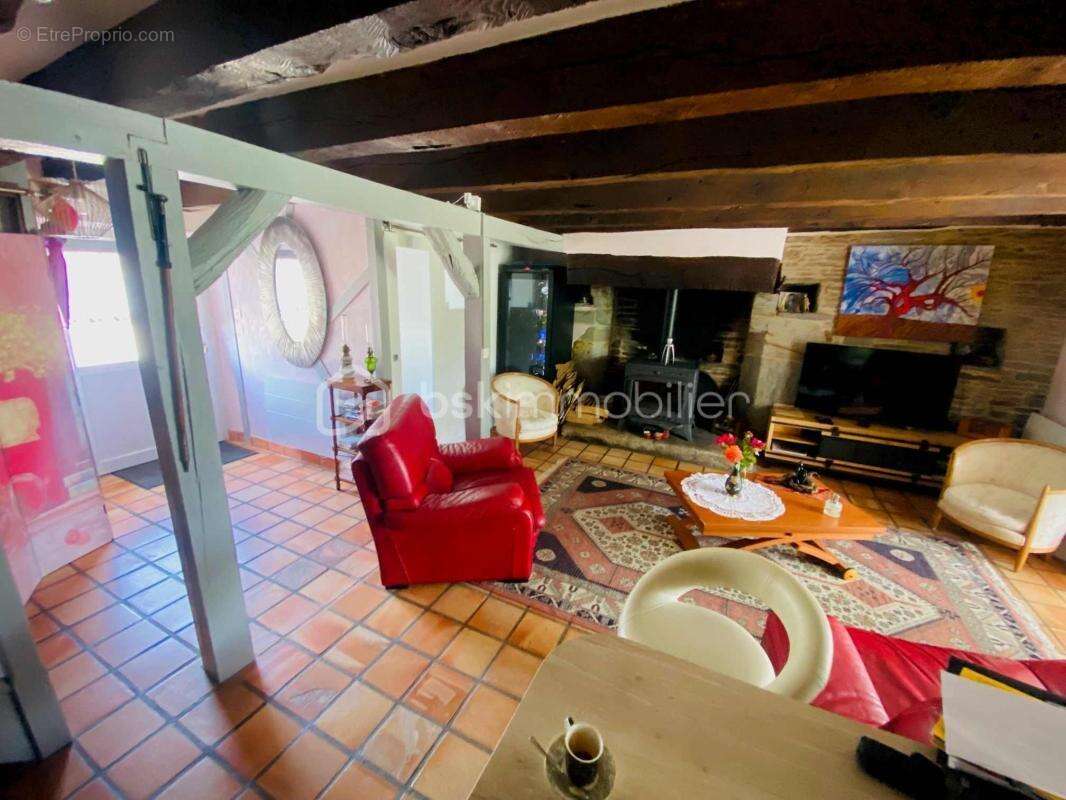 Maison de Charme 3 Chambres MONTERTELOT (EXCLUSIVITE en plein Bourg) - photo 9