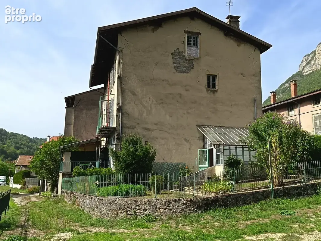 Spacieuse maison de village à vendre ARGIS 01230 - photo 4
