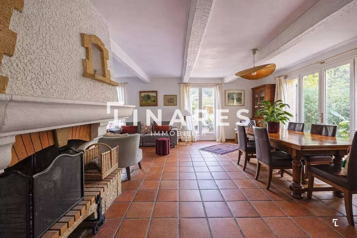 Maison à MARSEILLE-8E