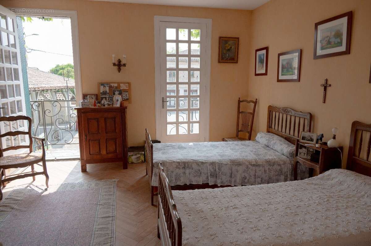 Maison à CADOURS
