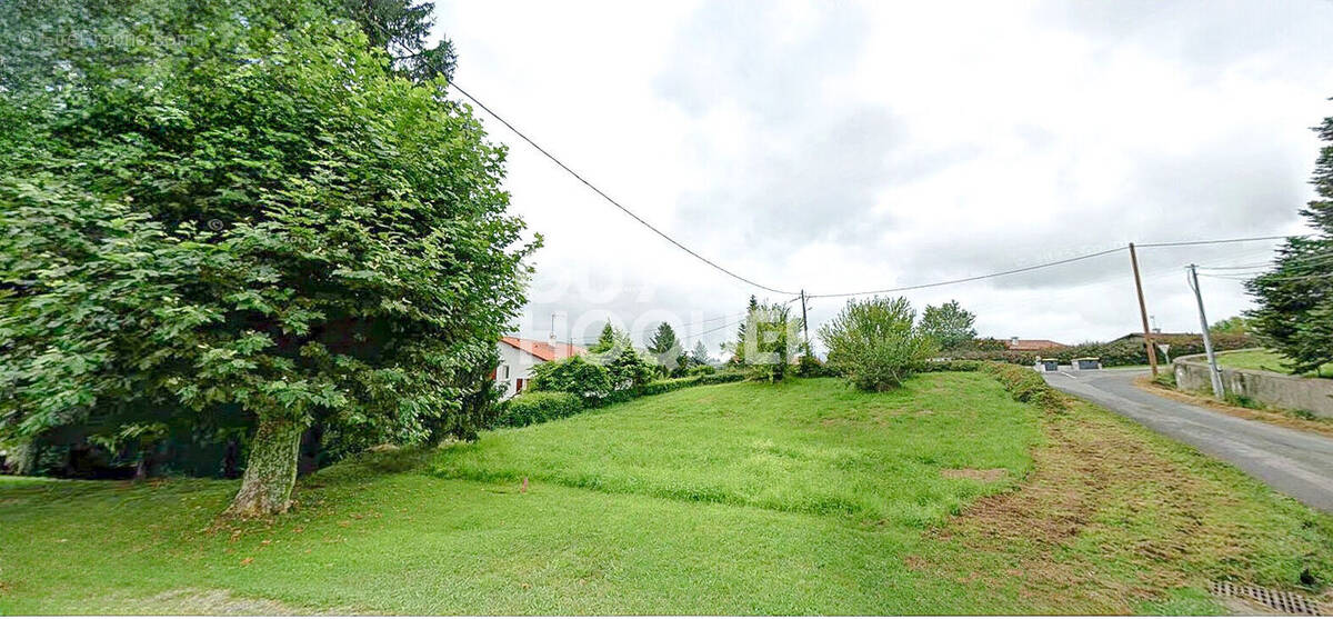 Terrain à HASPARREN