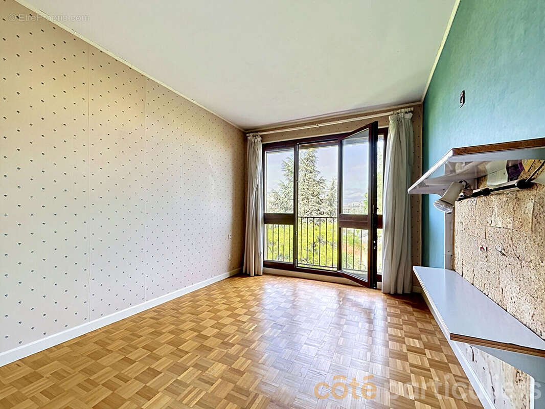 Appartement à SAINT-MAUR-DES-FOSSES