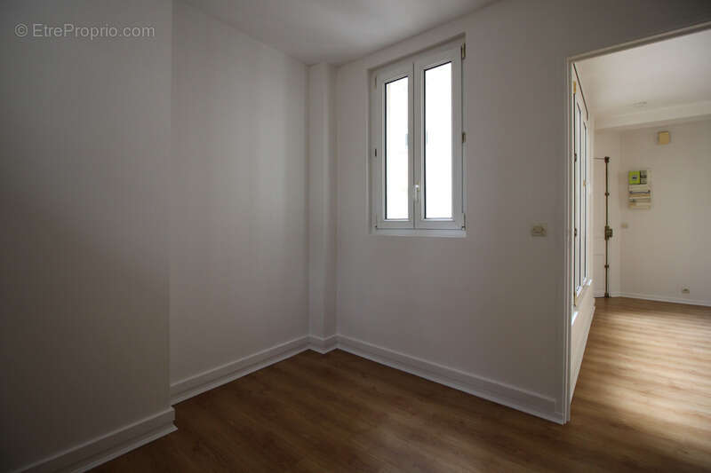 Appartement à LEVALLOIS-PERRET