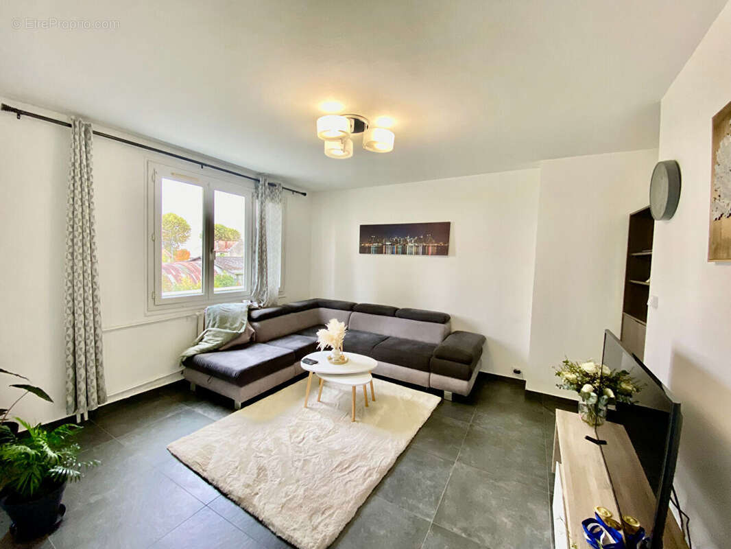 Appartement à MONTLUEL