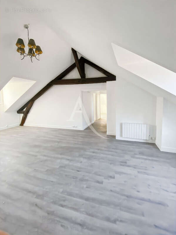Appartement à SAINT-MICHEL-SUR-ORGE