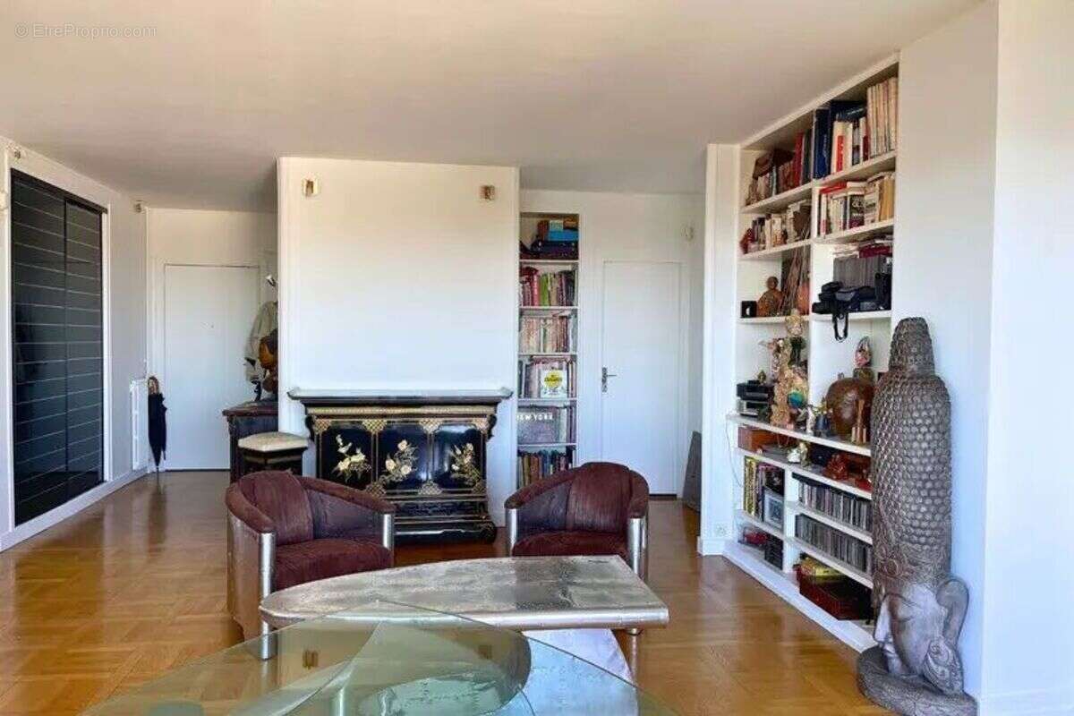 Appartement à GARCHES