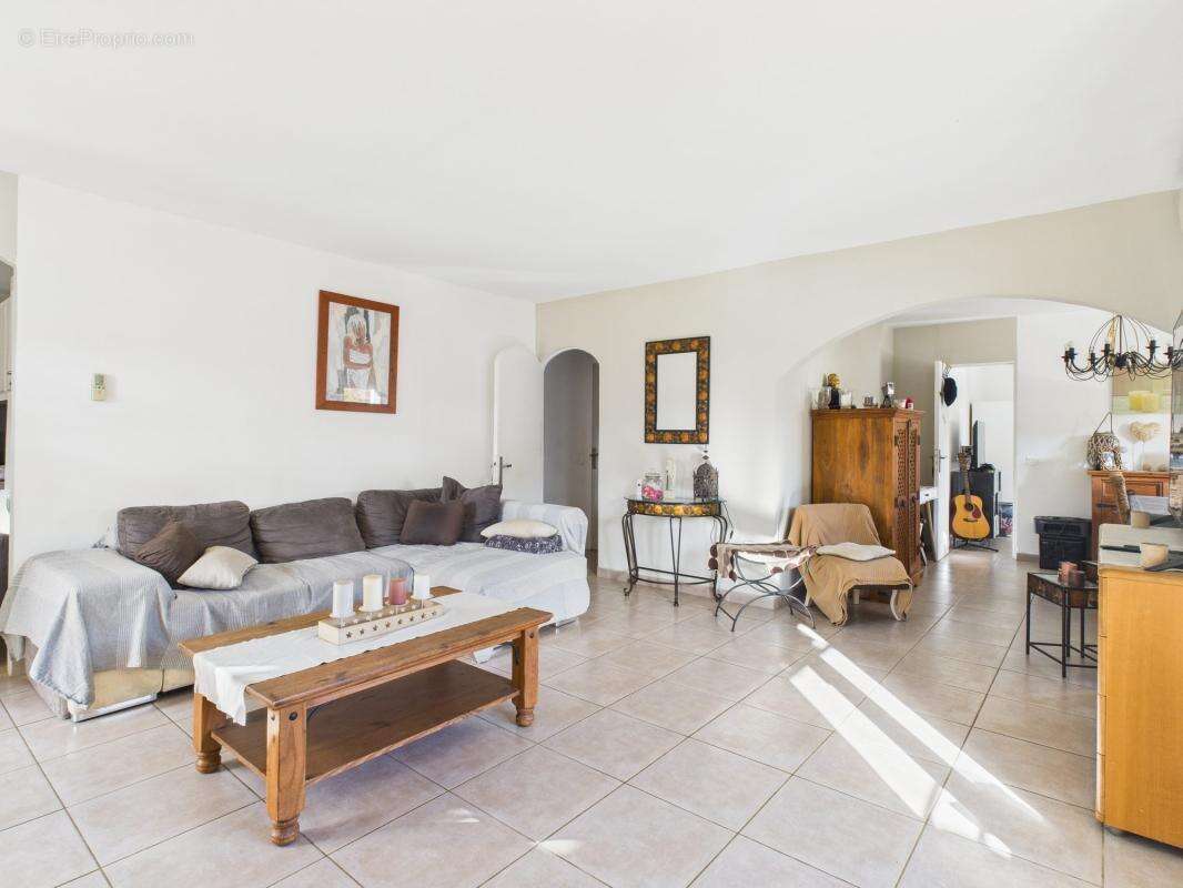 Maison f4+f2 a vendre a mezzavia - photo 3