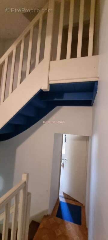 Appartement 68 m² à Fontenay-Le-Comte  - photo 9