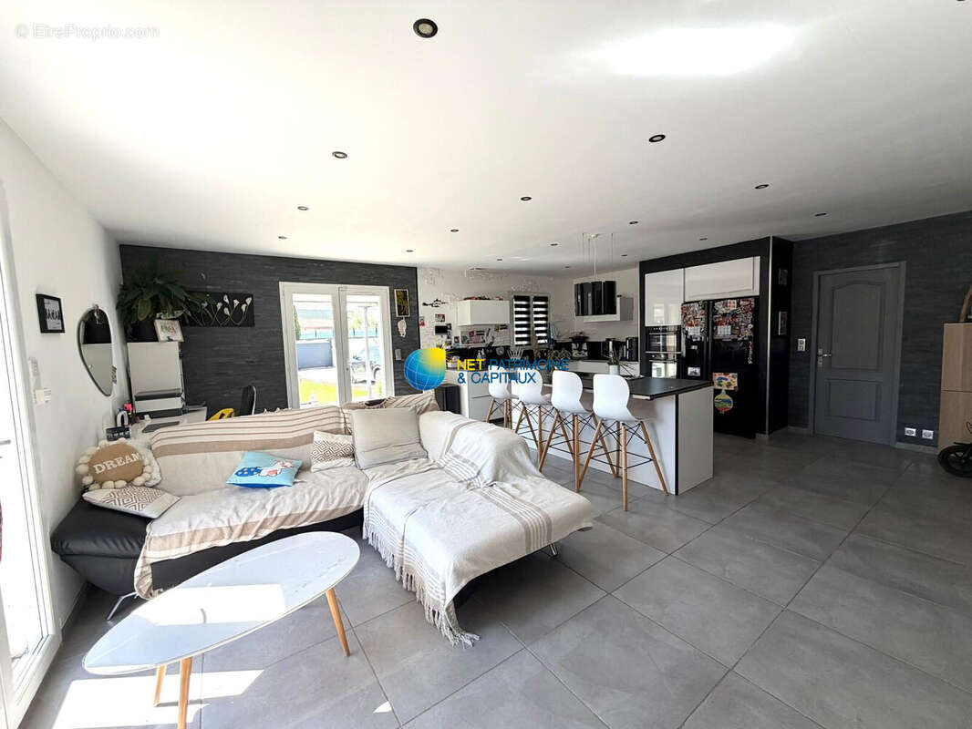 Maison 114 m² à Les Pennes-Mirabeau  - photo 4