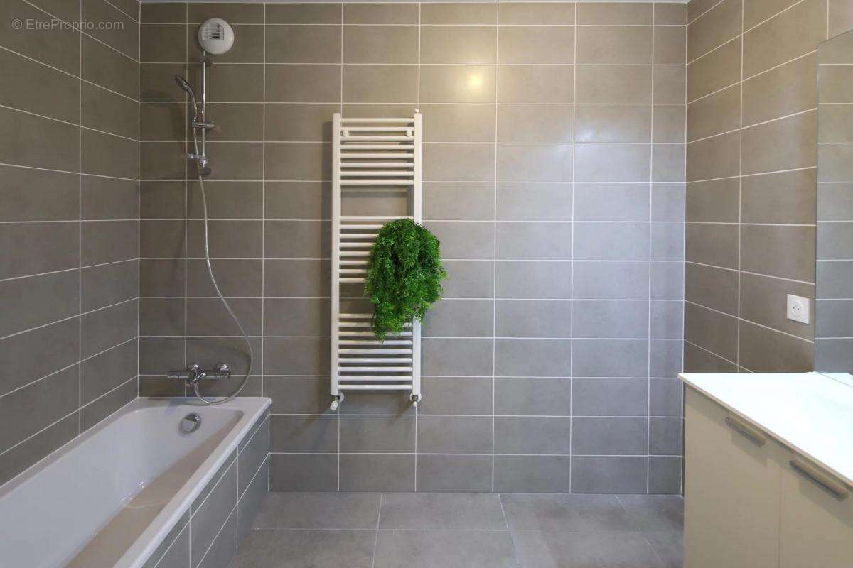 Appartement à FERNEY-VOLTAIRE