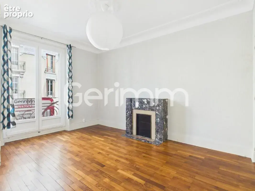 Vente - Appartement - 2 pièces + cuisine - 52 m² - 147 000 € - - photo 2