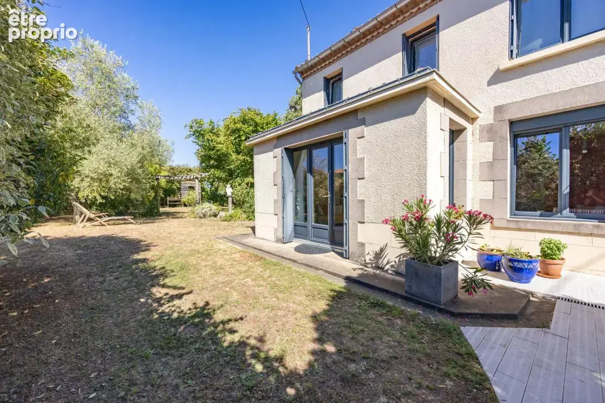 Maison à MOUZILLON