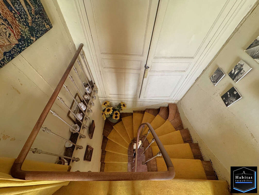 Maison LE PLESSIS BELLEVILLE 15min 10 pièce(s) 194 m2 - photo 11