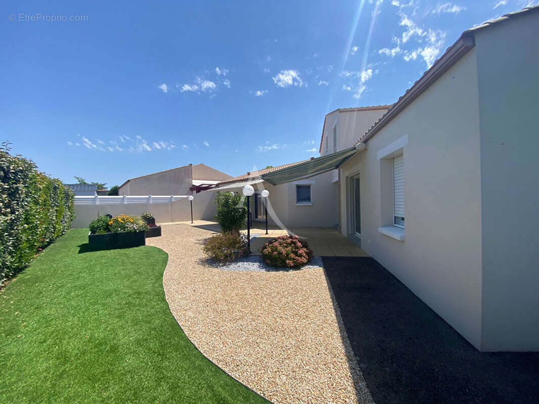 Maison à LONGEVILLE-SUR-MER