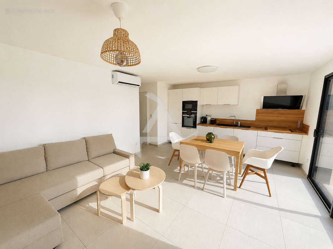 À proximité immédiate des plages et de l'aéroport de figari, maison récente avec 3 appartements - photo 20
