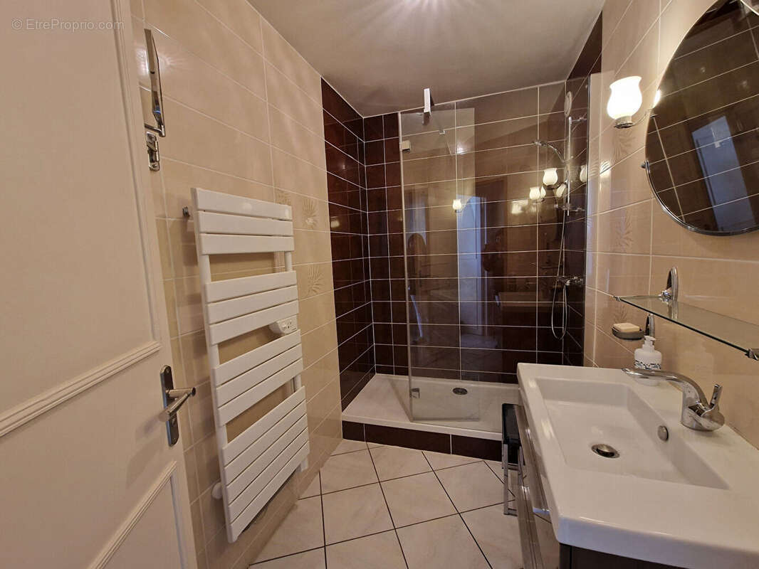 Appartement à VAUX-SUR-MER