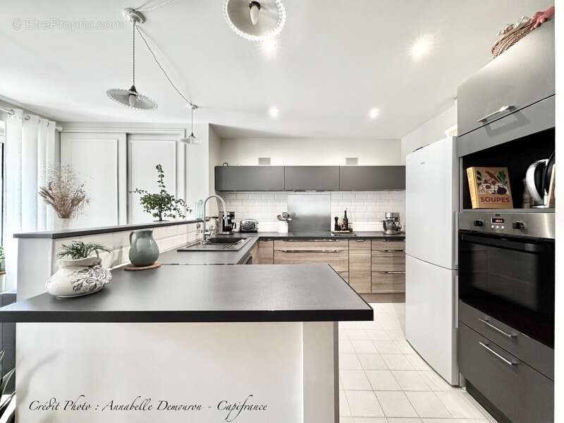 RIOM - EXCLUSIVITÉ – Maison de ville de caractère P6 entièrement rénovée avec jardin, abri et cave - photo 63