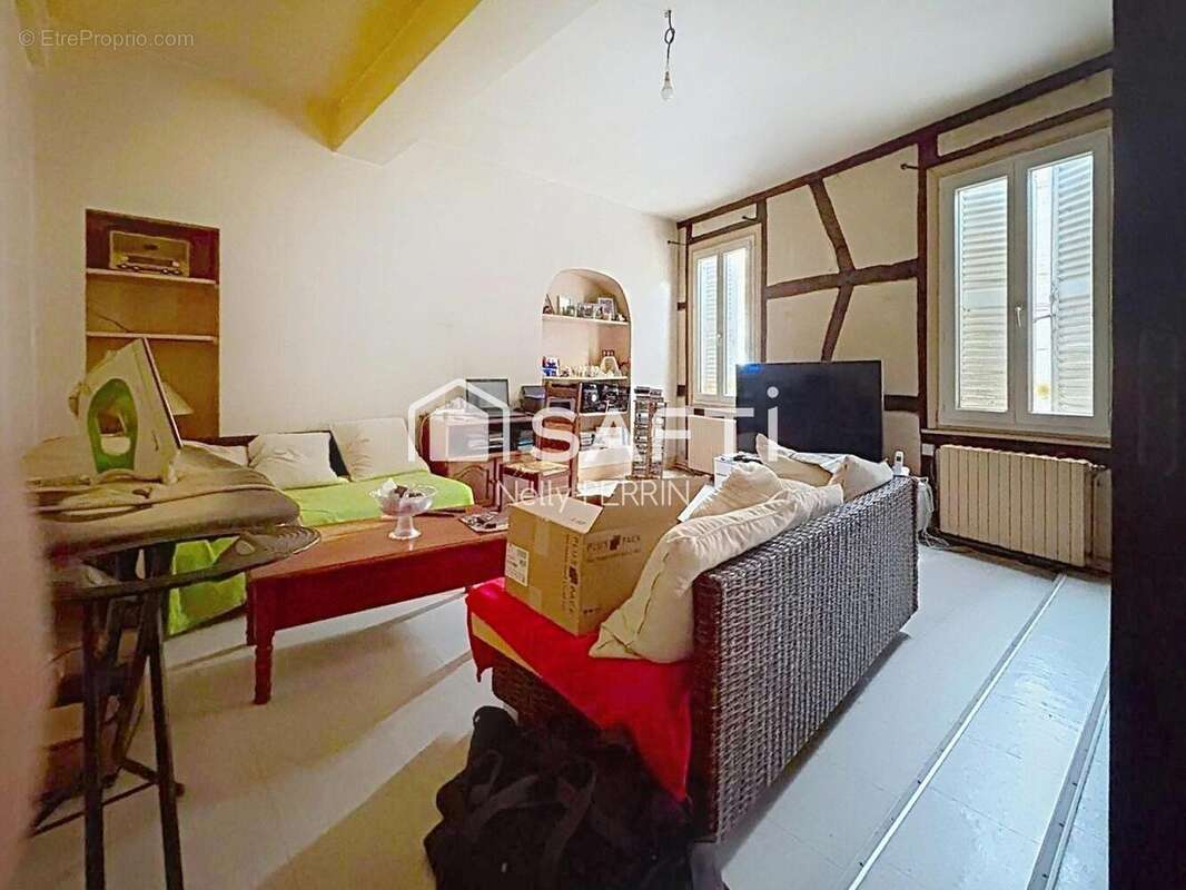 Photo 5 - Appartement à BAGE-LE-CHATEL