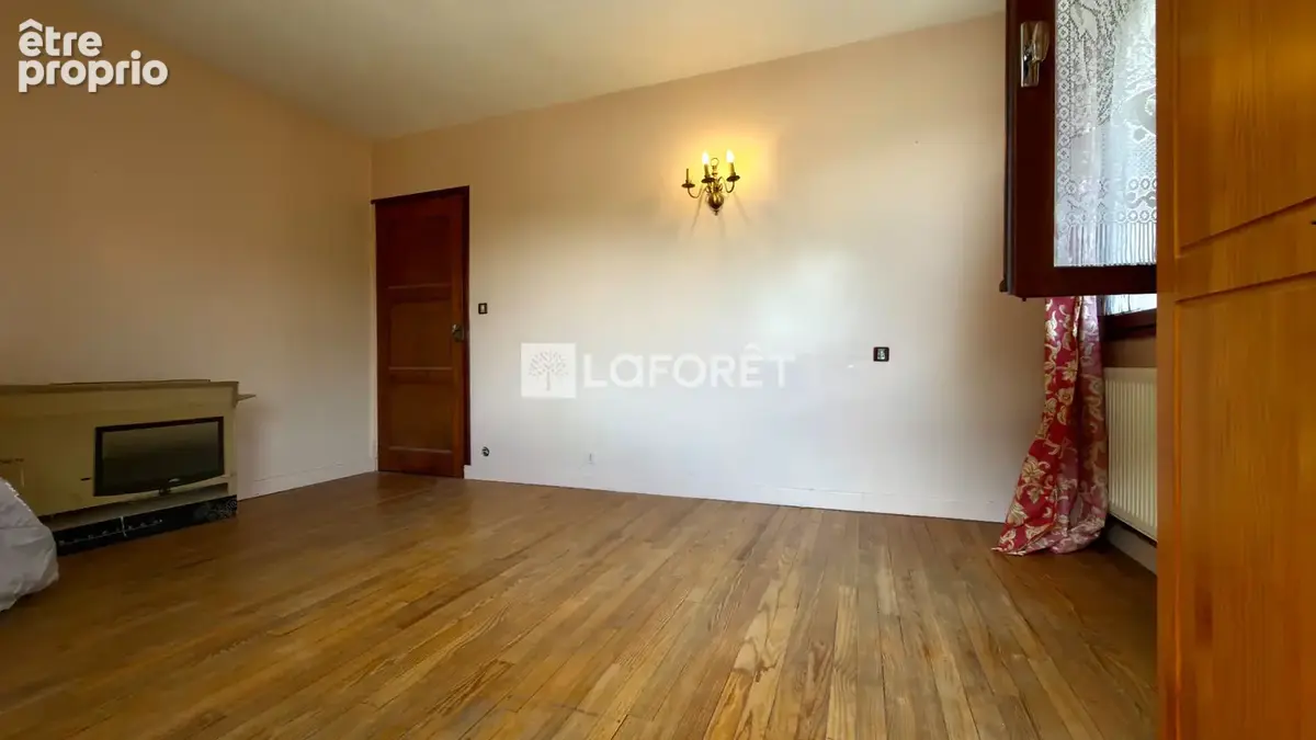À vendre , maison à rénover au c?ur du village de pussy , la léchère 4 pièces - photo 13