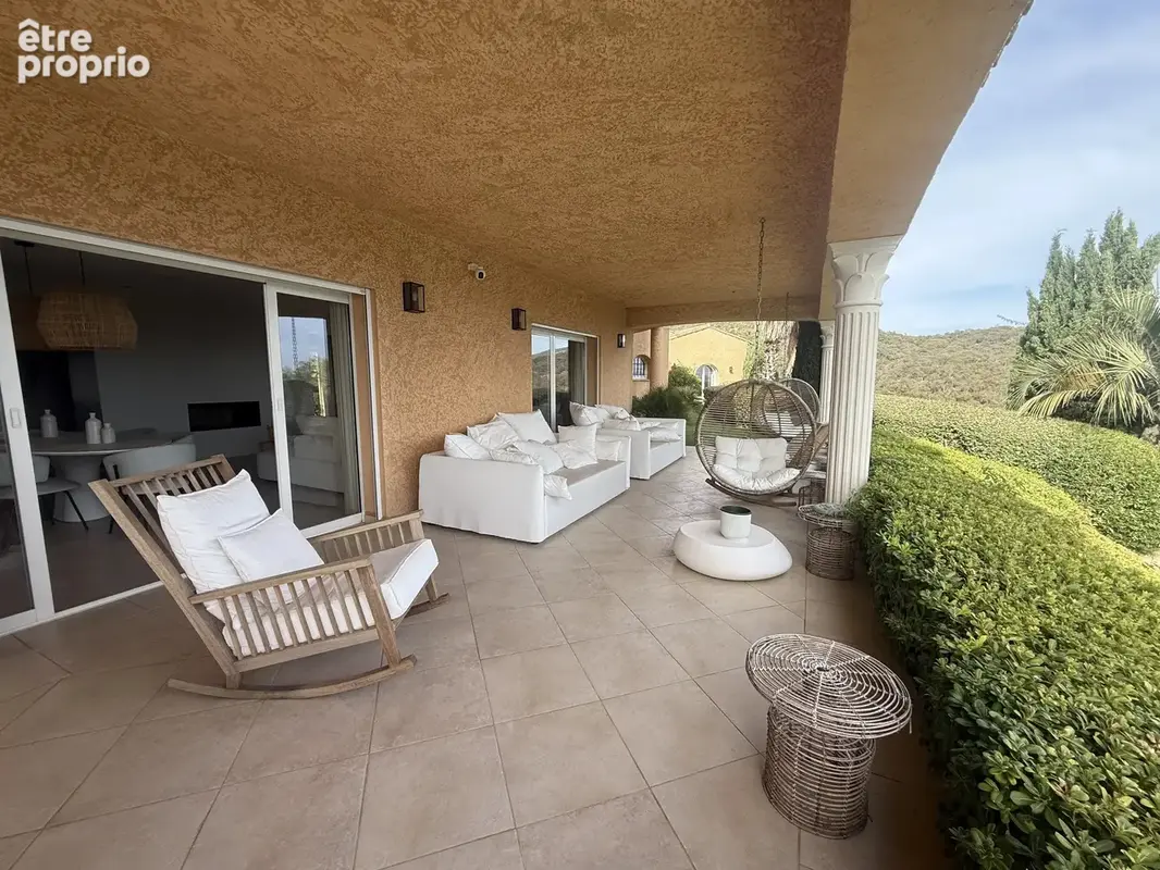 Superbe villa avec vue panoramique sur le golfe de saint-tropez - photo 7