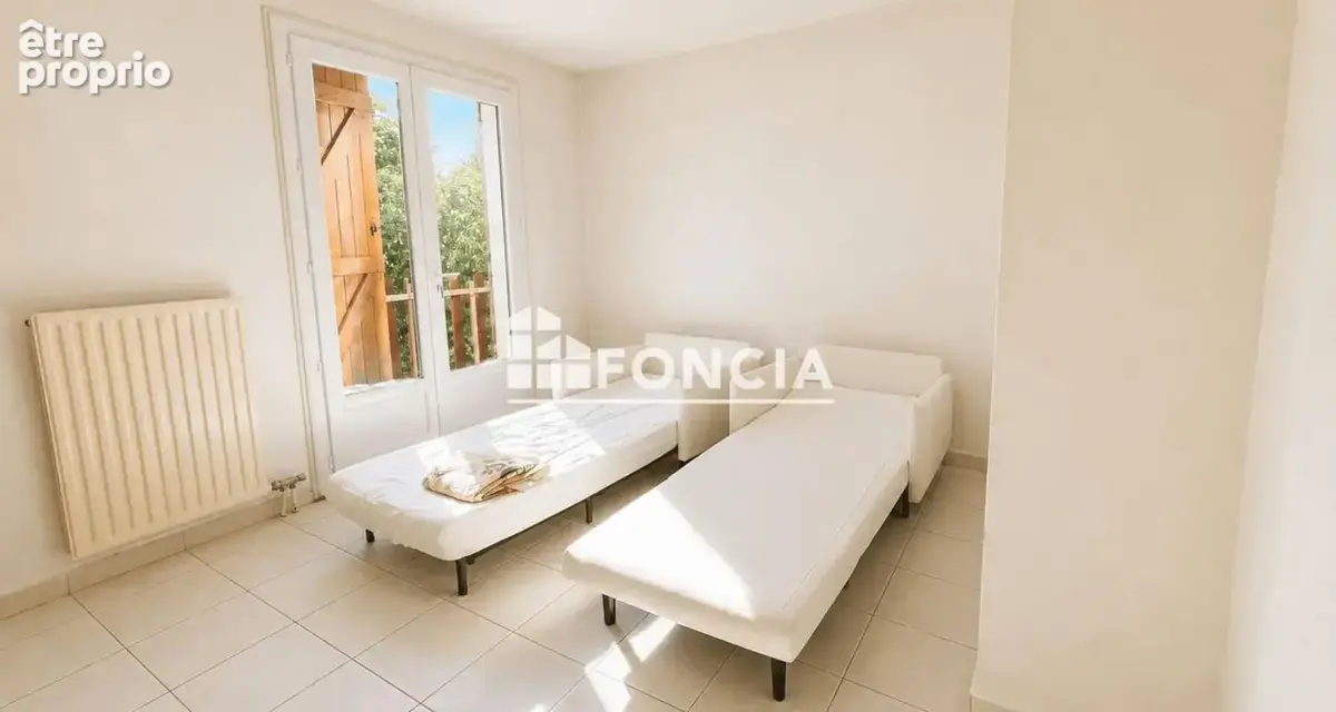 À VENDRE – GENAY – Maison familiale 3/4 chambres – 103 m² – Parcelle 367 m² – Environnement calme - photo 6