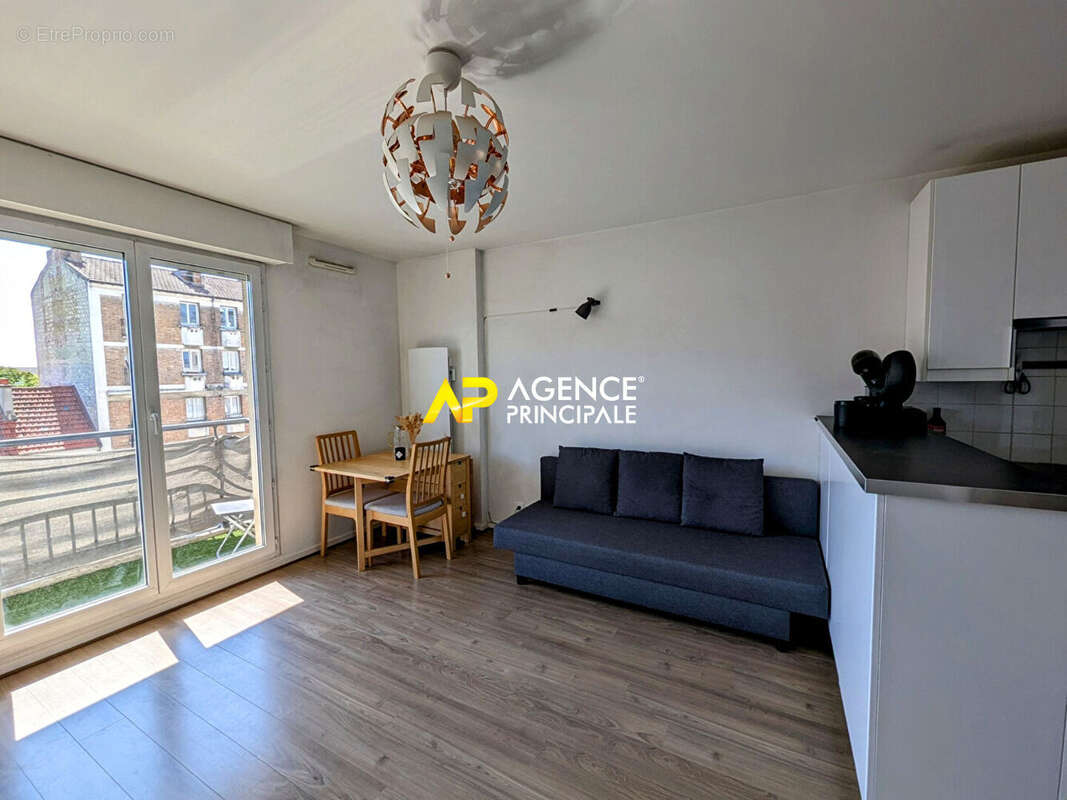 Appartement à SARTROUVILLE