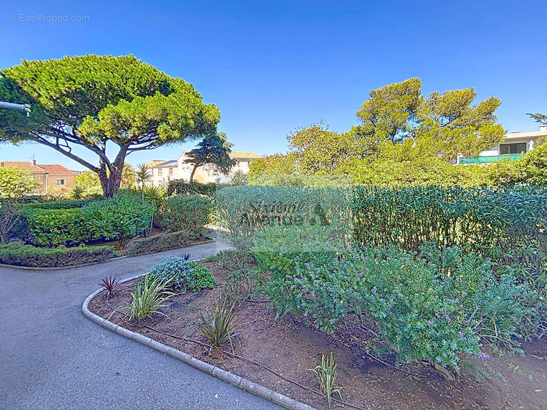 Appartement à SIX-FOURS-LES-PLAGES