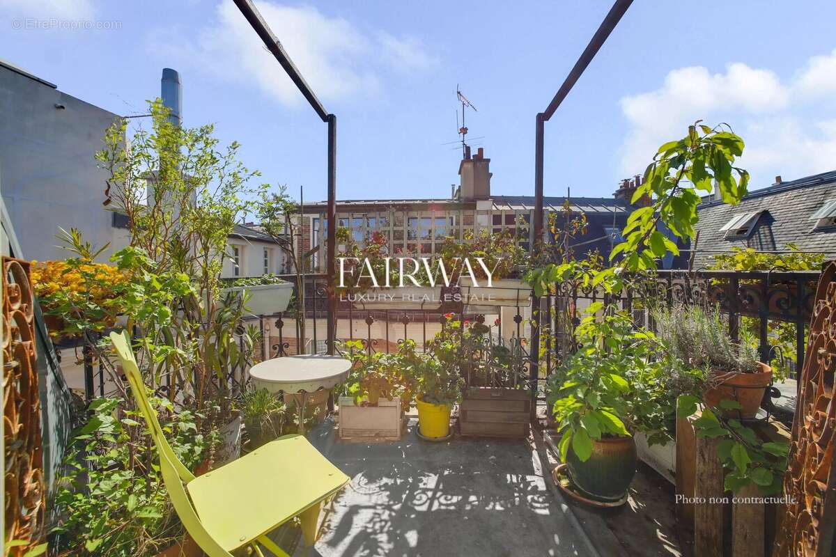 Appartement à PARIS-18E