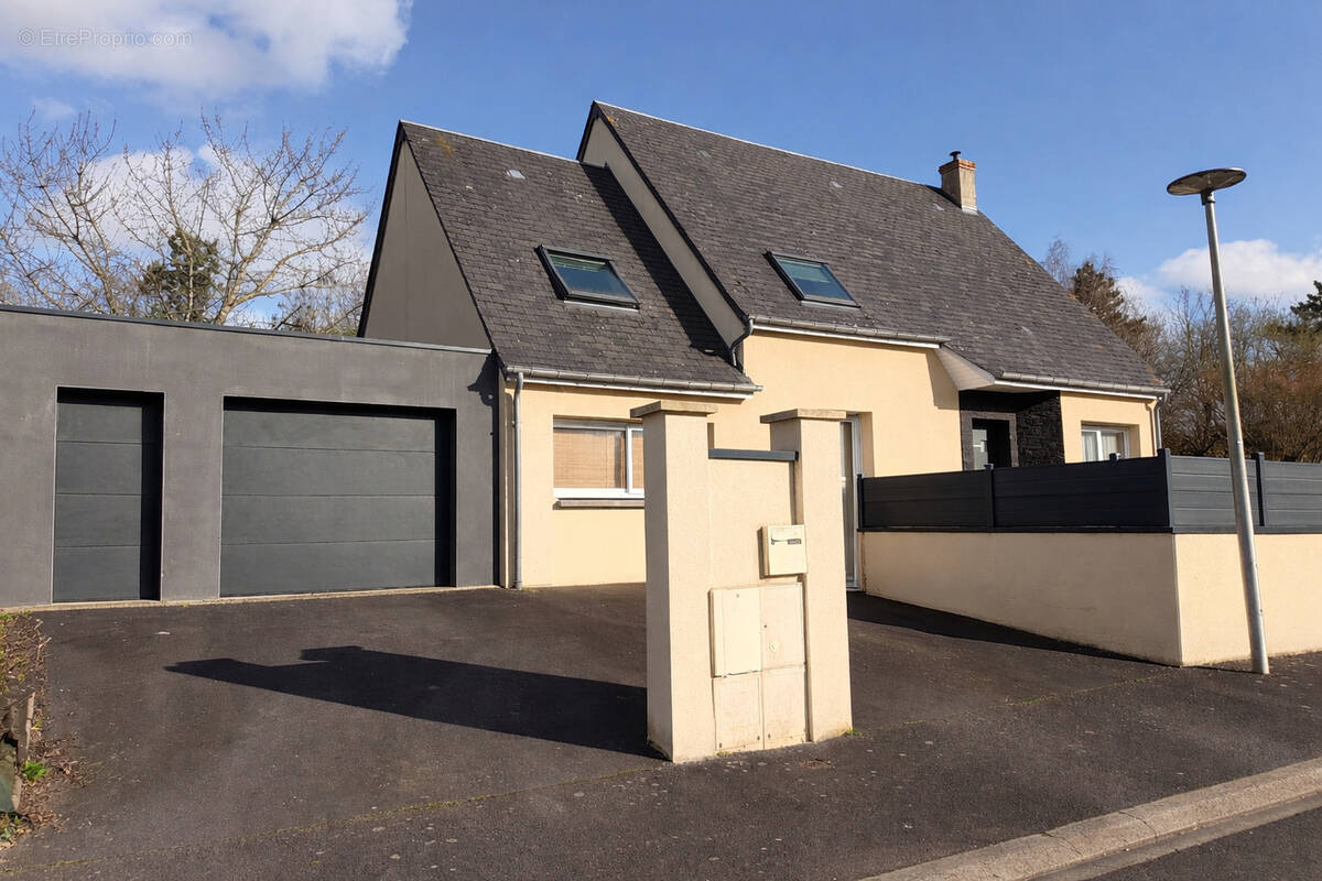 Maison à MONDEVILLE