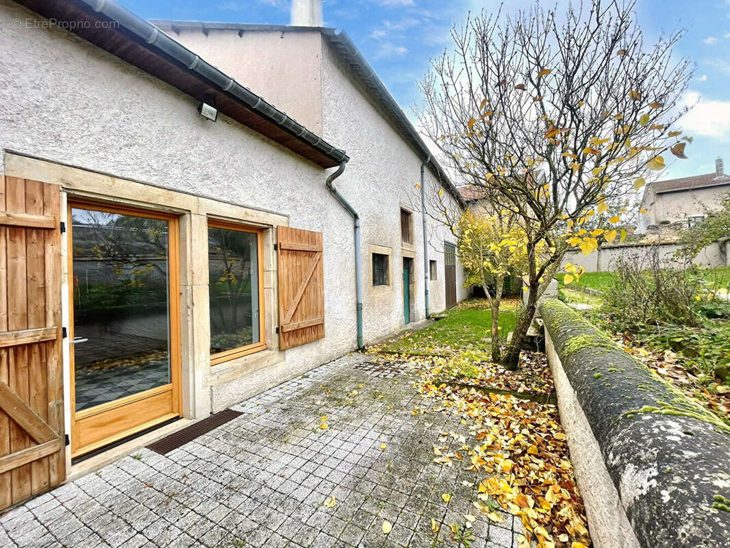 Maison à CHAMBLEY-BUSSIERES