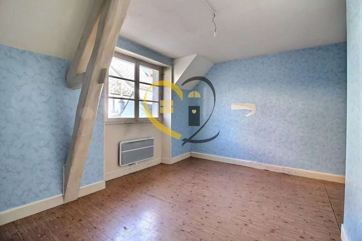 Maison à CHATEAUNEUF-SUR-CHER