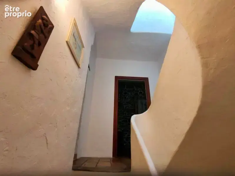 Tourbes (34120) - maison de village - 2 faces - 132 m2 environ - 6 pièces - 3 chambres - 3 niveaux -  2 entrées au rdc / ref 151 - photo 4